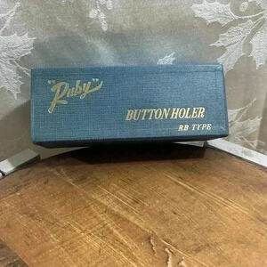 Immaculate  Vintage RUBY Buttonholer RB Type Like NEW Original Box